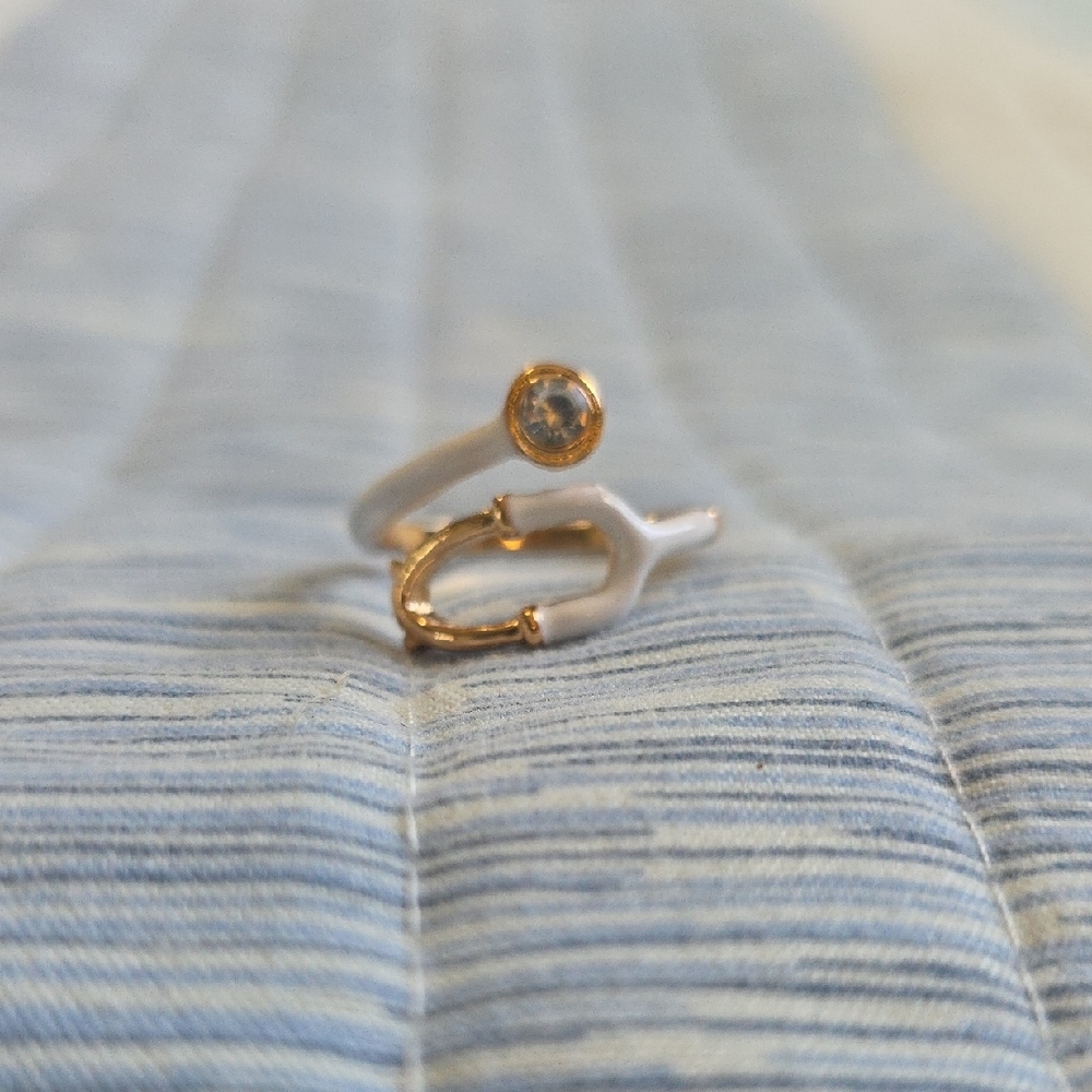 Stethoscope Ring - Gold And White Adjustable